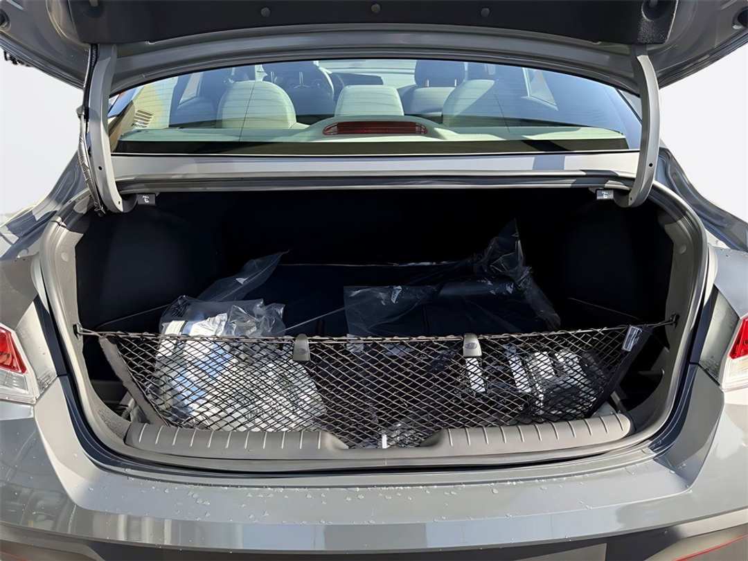 2026 Hyundai Elantra SEL Sport - Image 10