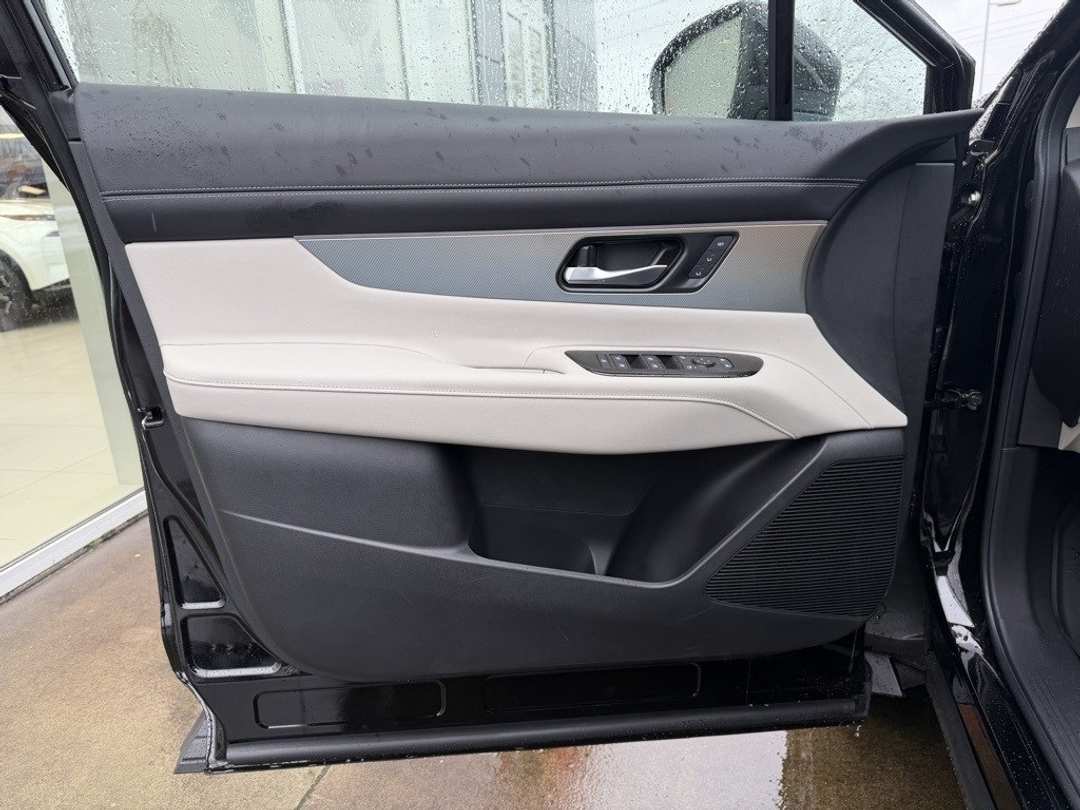 2026 Nissan Murano SL - Image 12