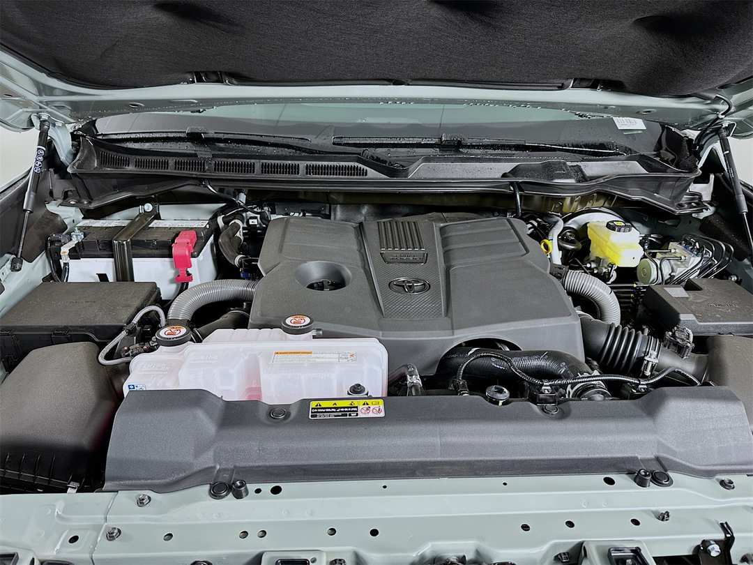 2026 Toyota Tundra Limited - Image 30
