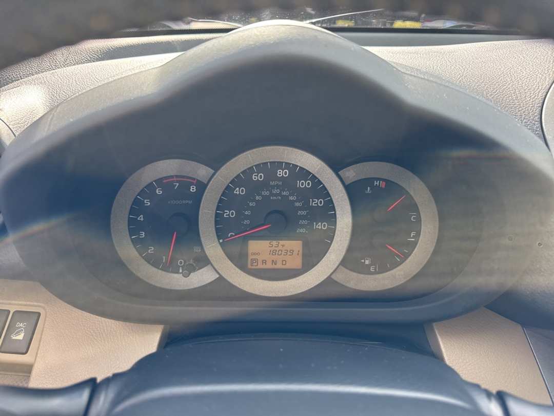 2009 Toyota Rav4 Limited - Image 21