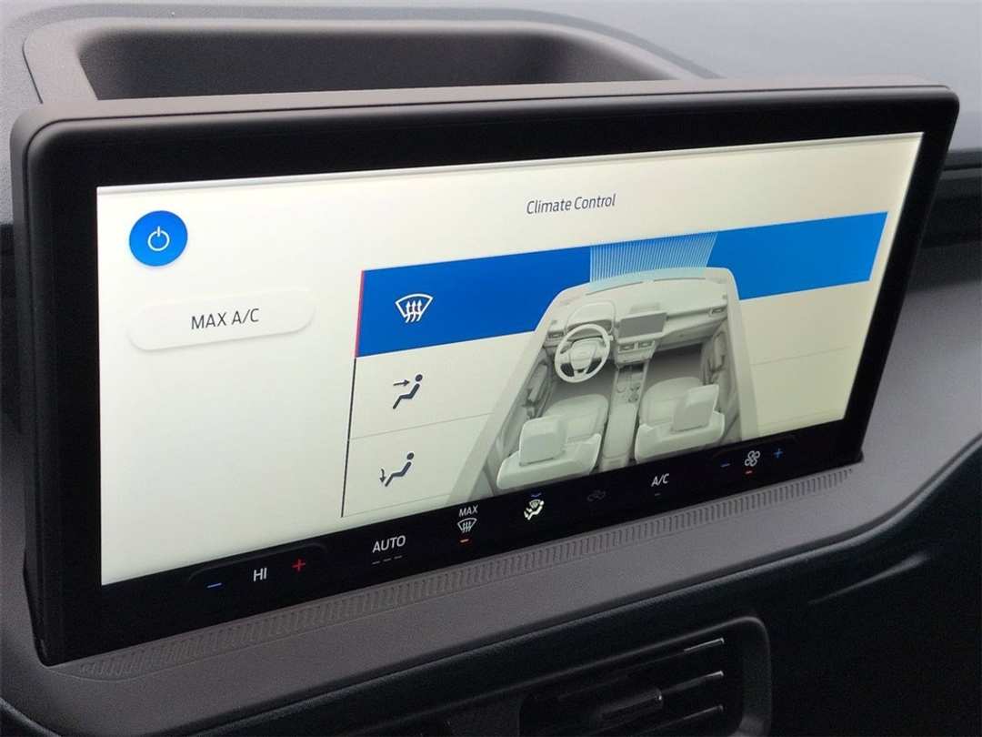 2026 Ford Maverick XL - Image 21