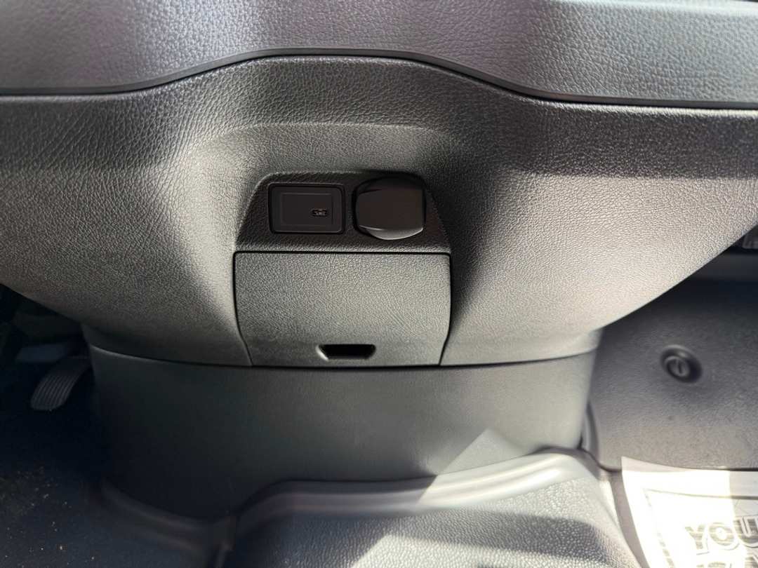 2024 Mercedes-Benz Sprinter 2500 Passenger 170 WB - Image 34