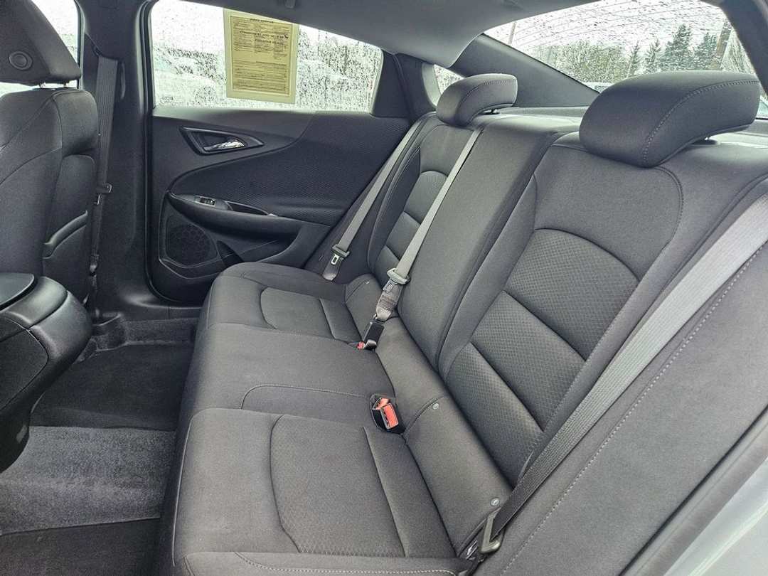 2025 Chevrolet Malibu LS - Image 27