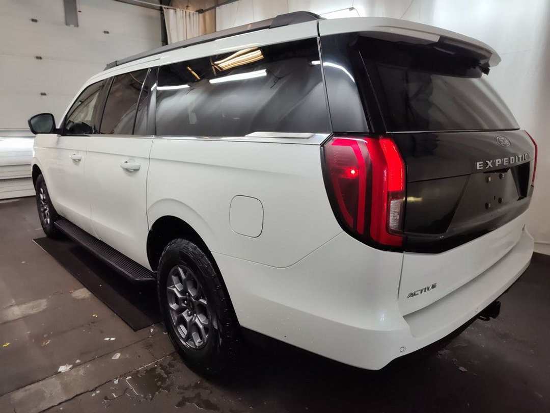 2025 Ford Expedition Max Active - Image 2