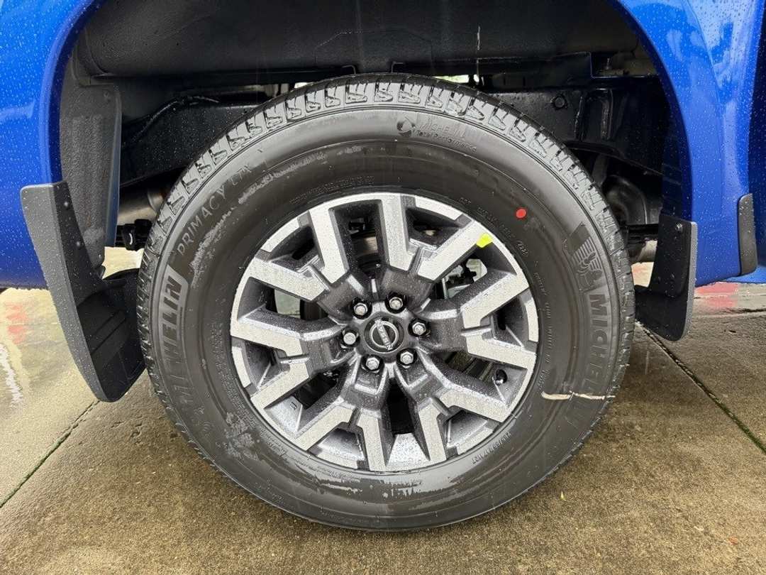 2026 Nissan Frontier SV - Image 9