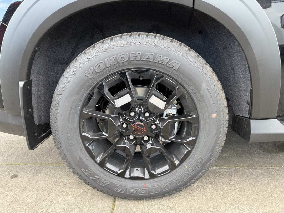 2026 Nissan Armada PRO4X - Image 9