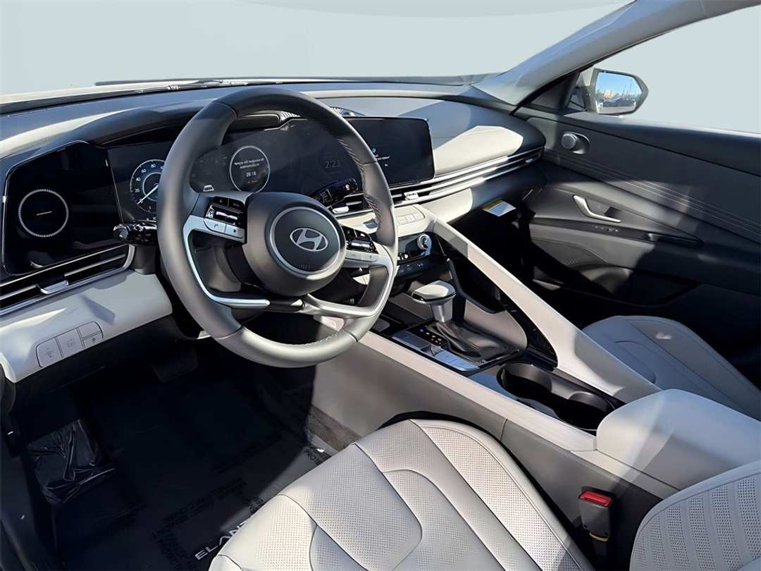 2026 Hyundai Elantra Limited - Image 16