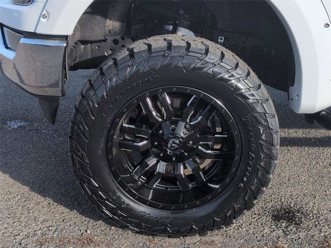 2023 Ford F-150 XL - Image 32