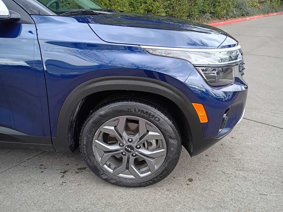 2024 Kia Seltos S - Image 2