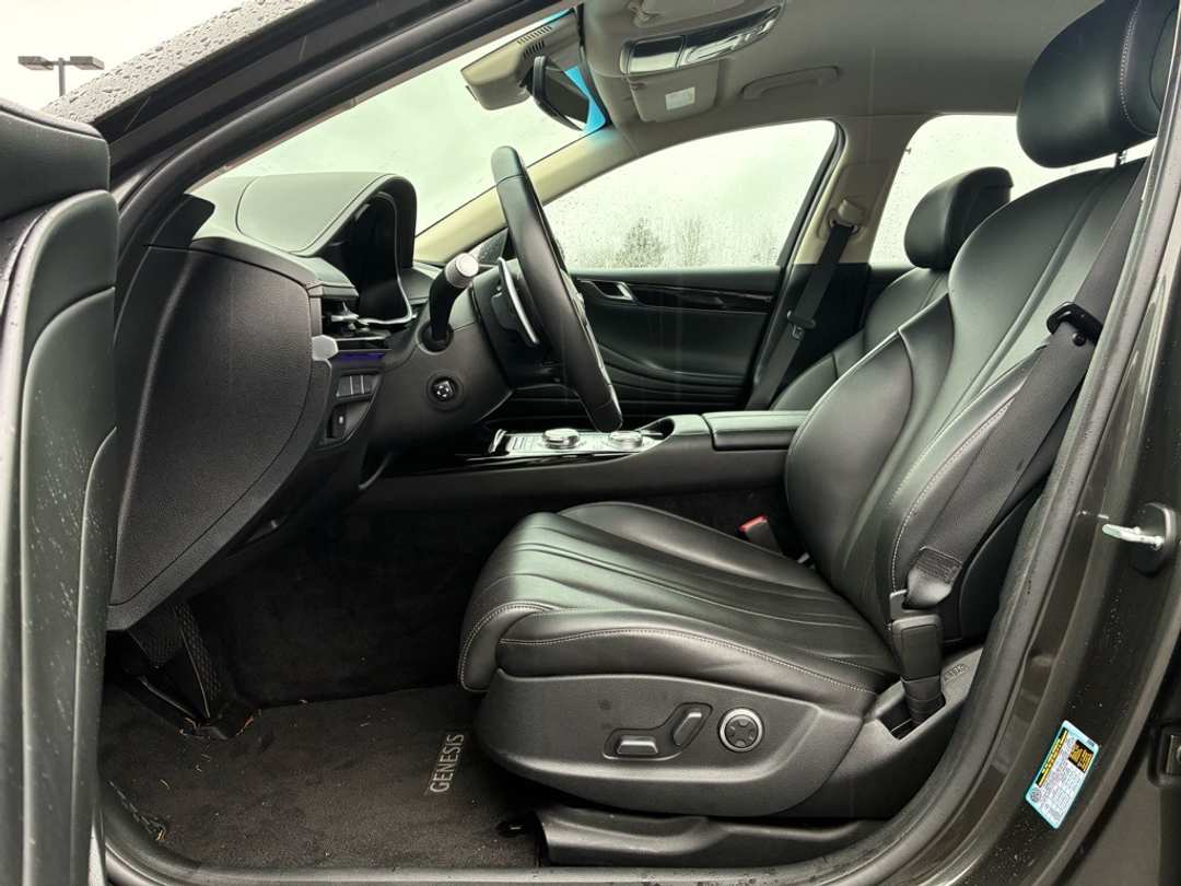 2023 Genesis G80 2.5T - Image 10