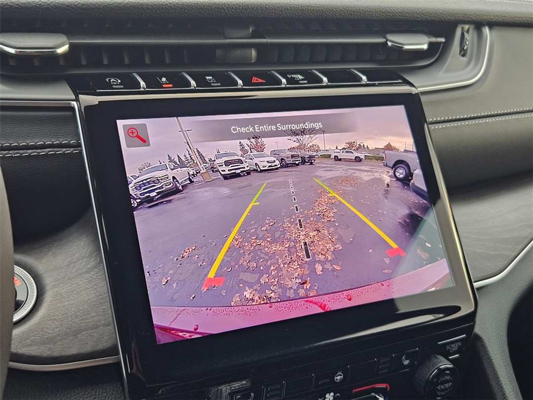 2025 Jeep Grand Cherokee L Limited - Image 21