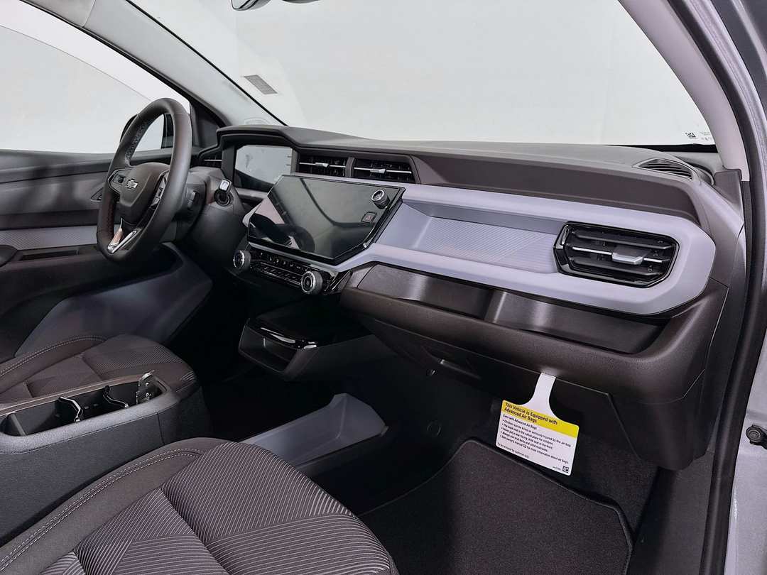 2027 Chevrolet Bolt Ev LT - Image 28