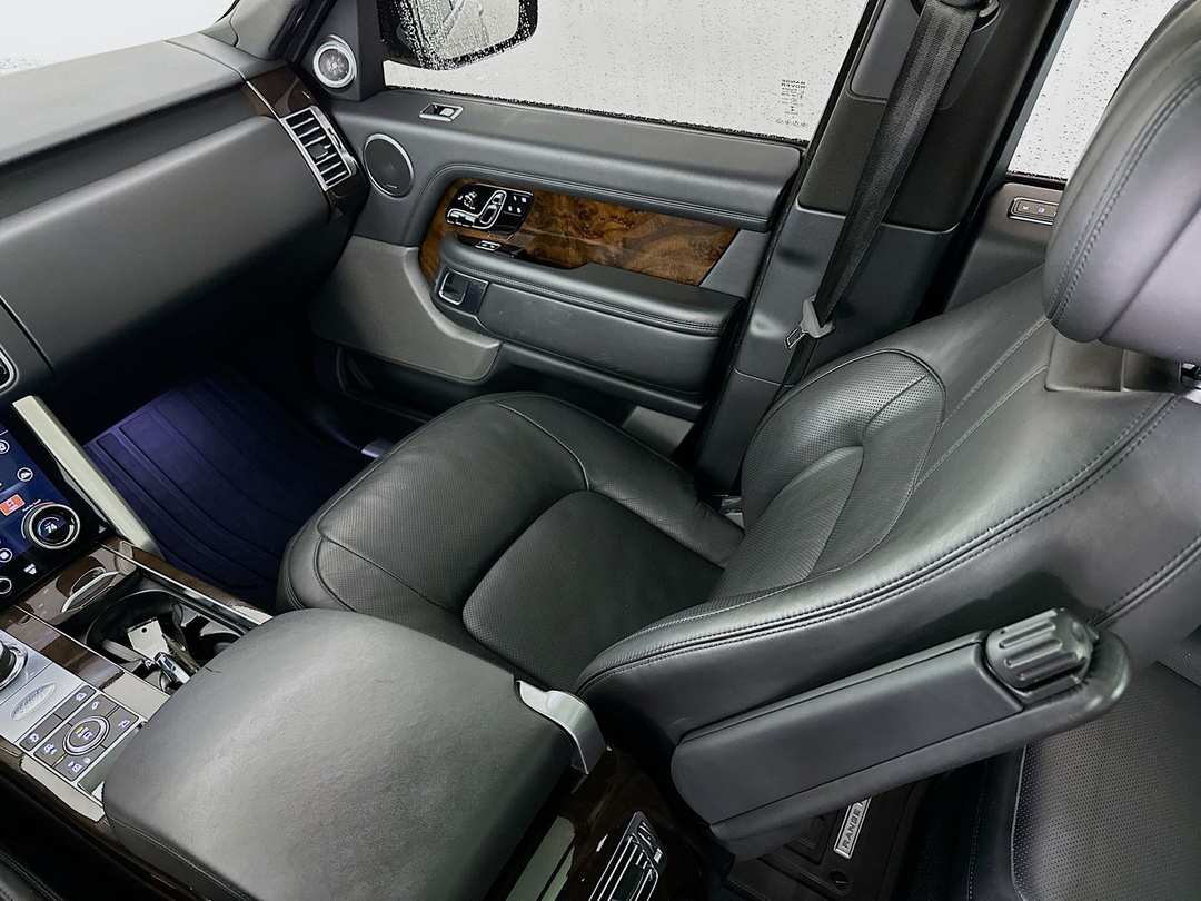 2018 Land Rover Range Rover 5.0L V8 Supercharged - Image 26