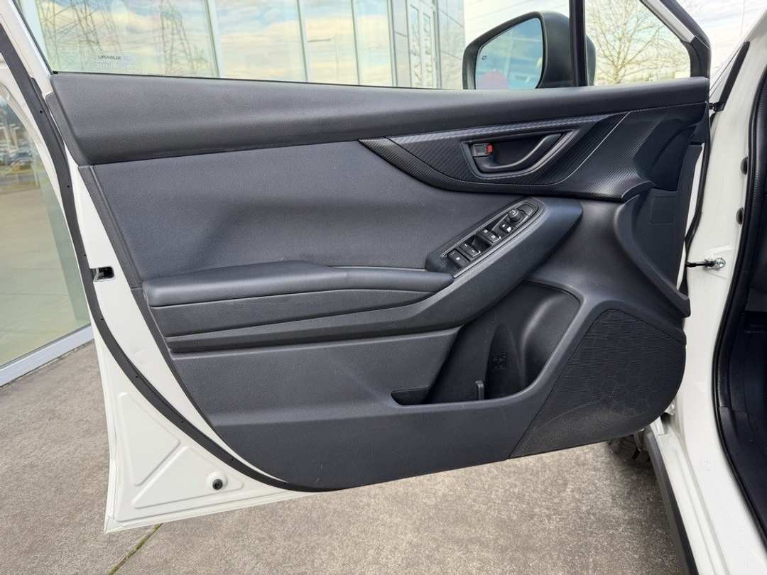 2019 Subaru Crosstrek 2.0i Premium - Image 13