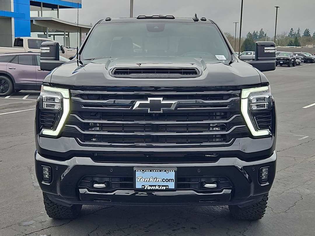 2026 Chevrolet Silverado 3500Hd High Country - Image 9