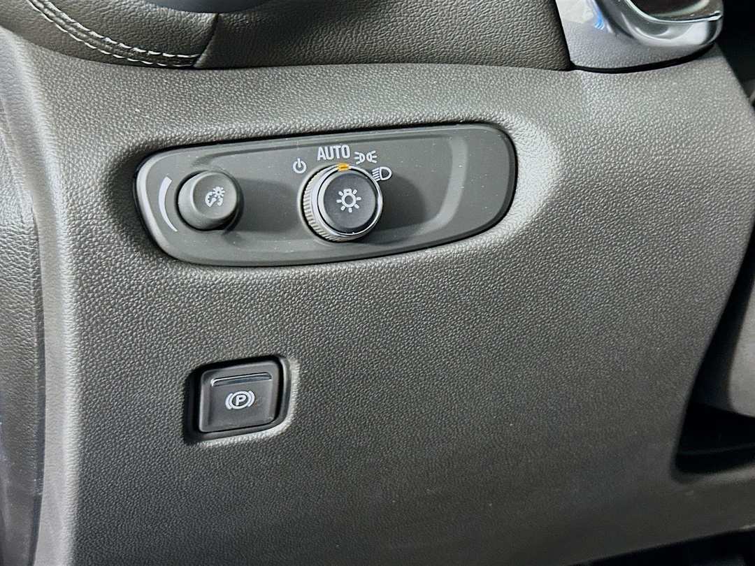 2025 Chevrolet Blazer LT - Image 11