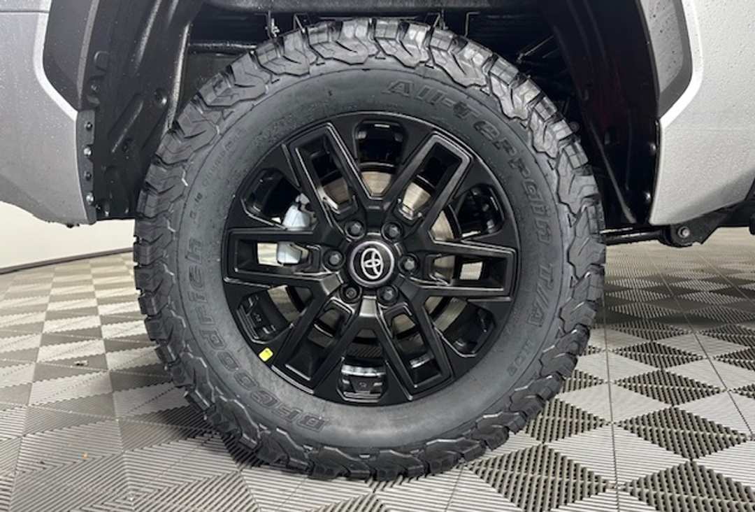Toyota Tundra - Image 6