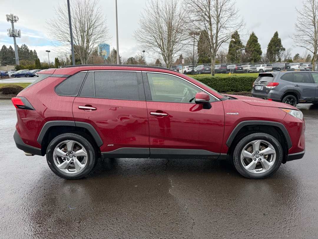 2019 Toyota Rav4 Limited - Image 9