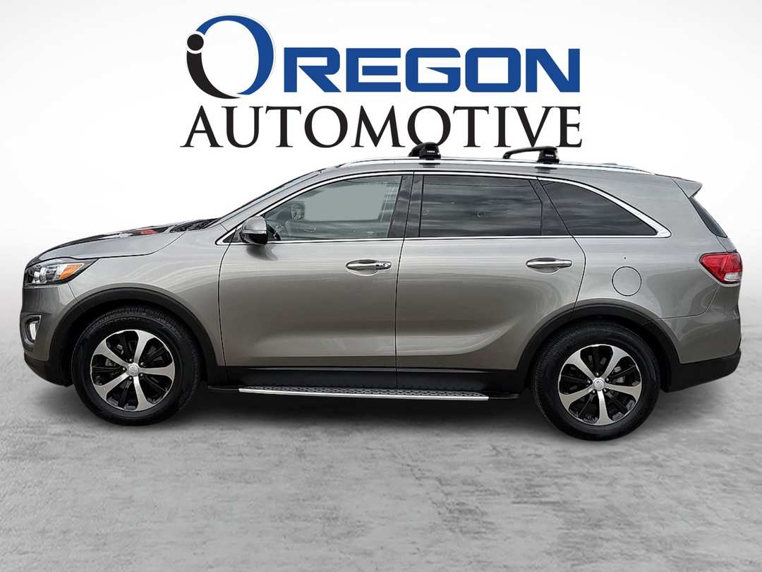 2017 Kia Sorento EX - Image 2