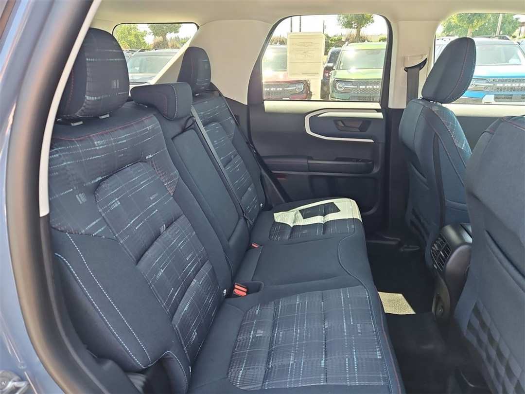 2025 Ford Bronco Sport Heritage - Image 27