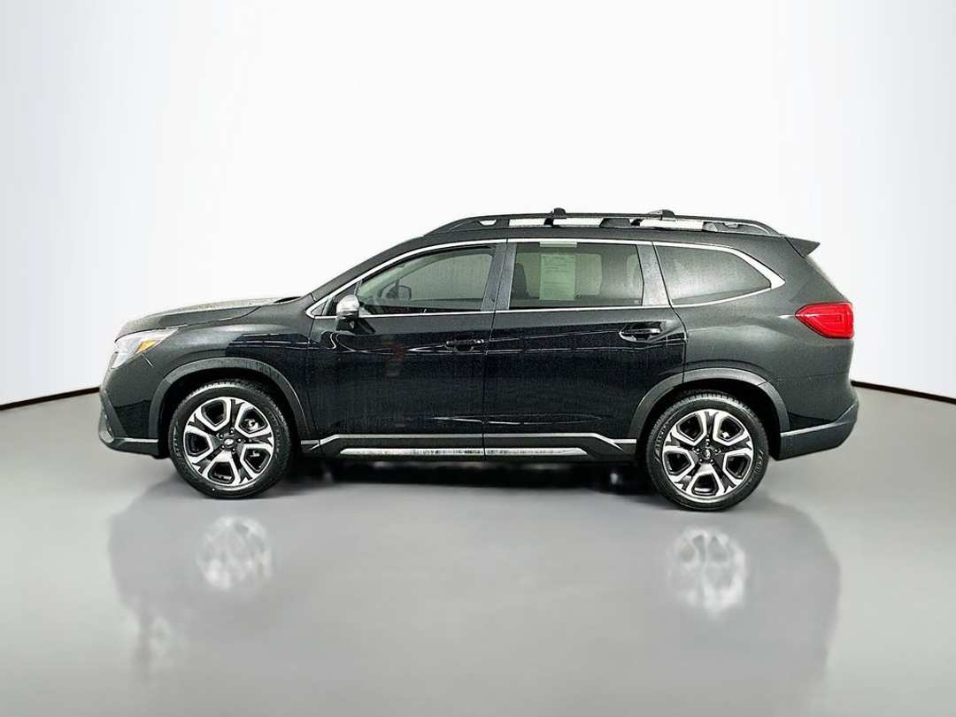 2023 Subaru Ascent Limited - Image 5
