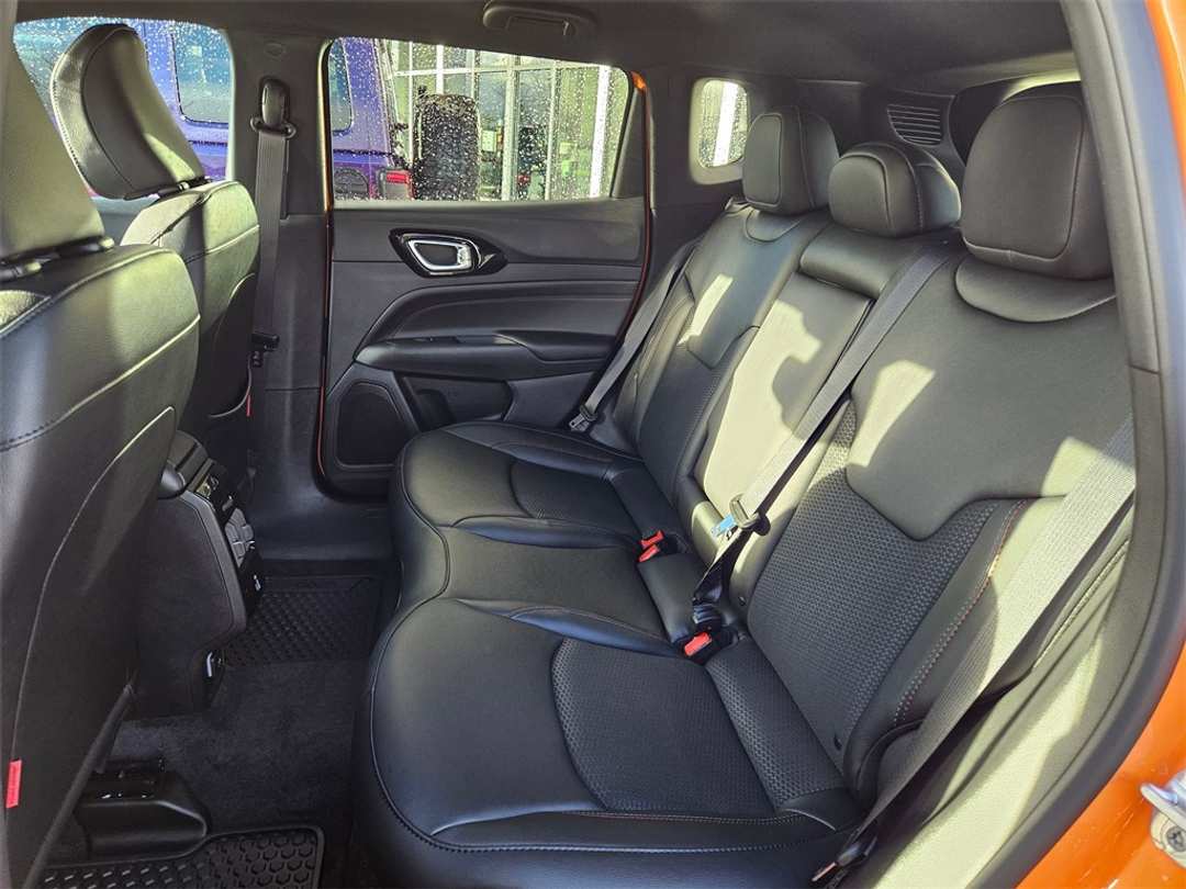 2026 Jeep Compass Trailhawk - Image 30