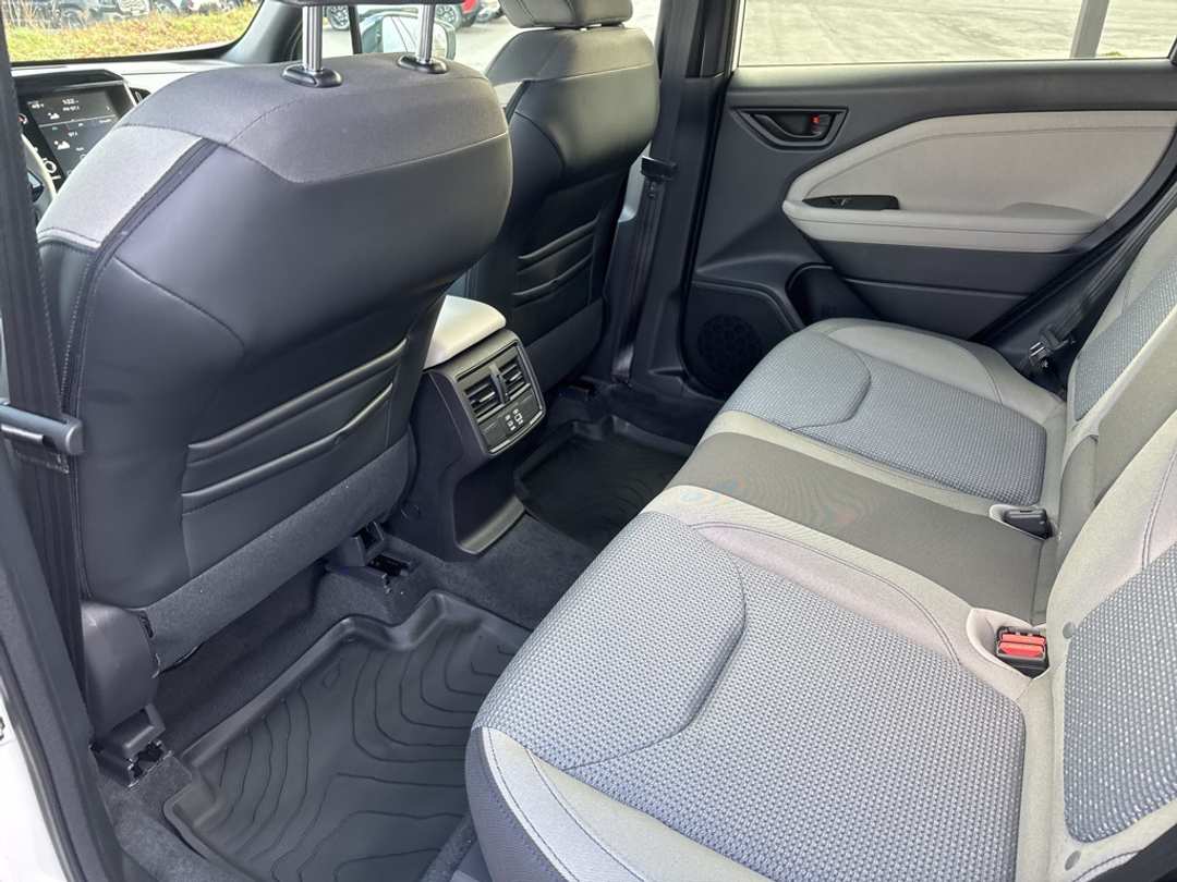 2026 Subaru Forester Premium - Image 18