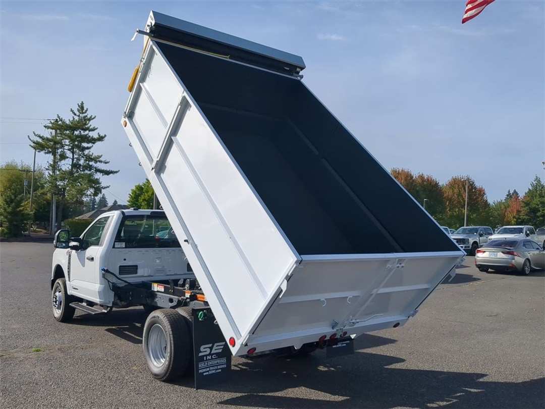 2024 Ford F-350Sd XL - Image 31