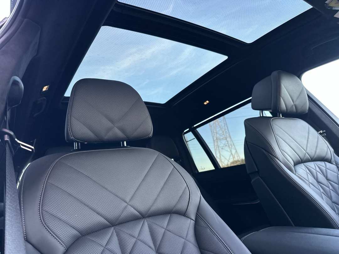 2024 BMW X7 xDrive40i - Image 16