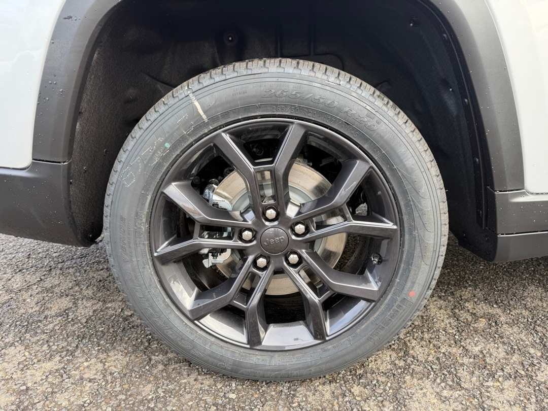 2025 Jeep Grand Cherokee L Limited - Image 10