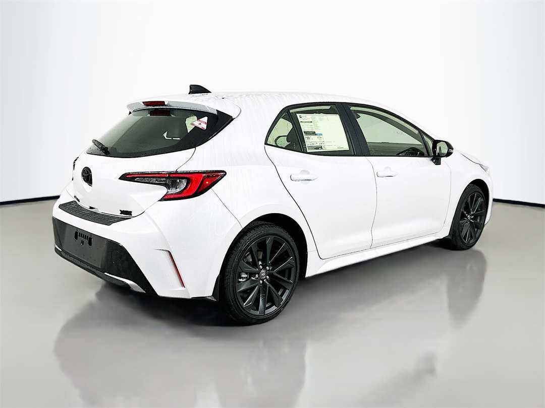 2026 Toyota Corolla XSE - Image 7
