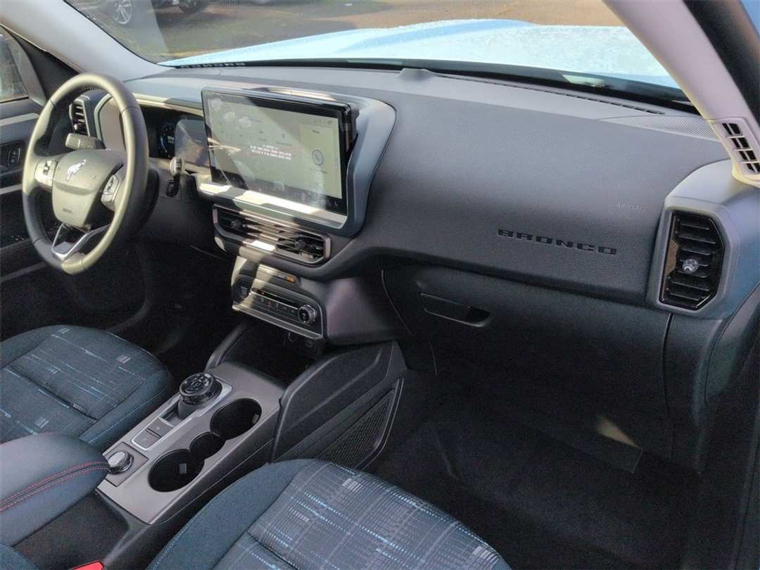 2025 Ford Bronco Sport Heritage - Image 30