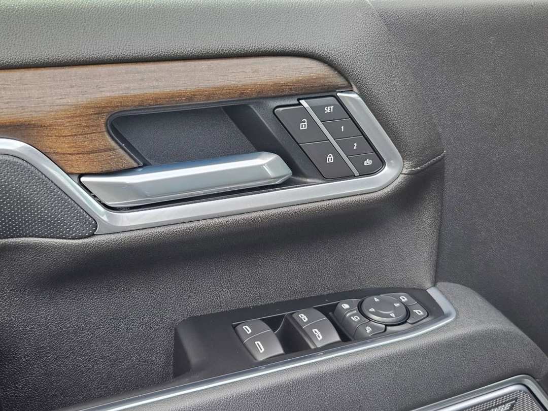 2026 Chevrolet Silverado 3500Hd High Country - Image 11