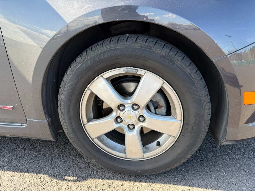 2014 Chevrolet Cruze 1LT - Image 24