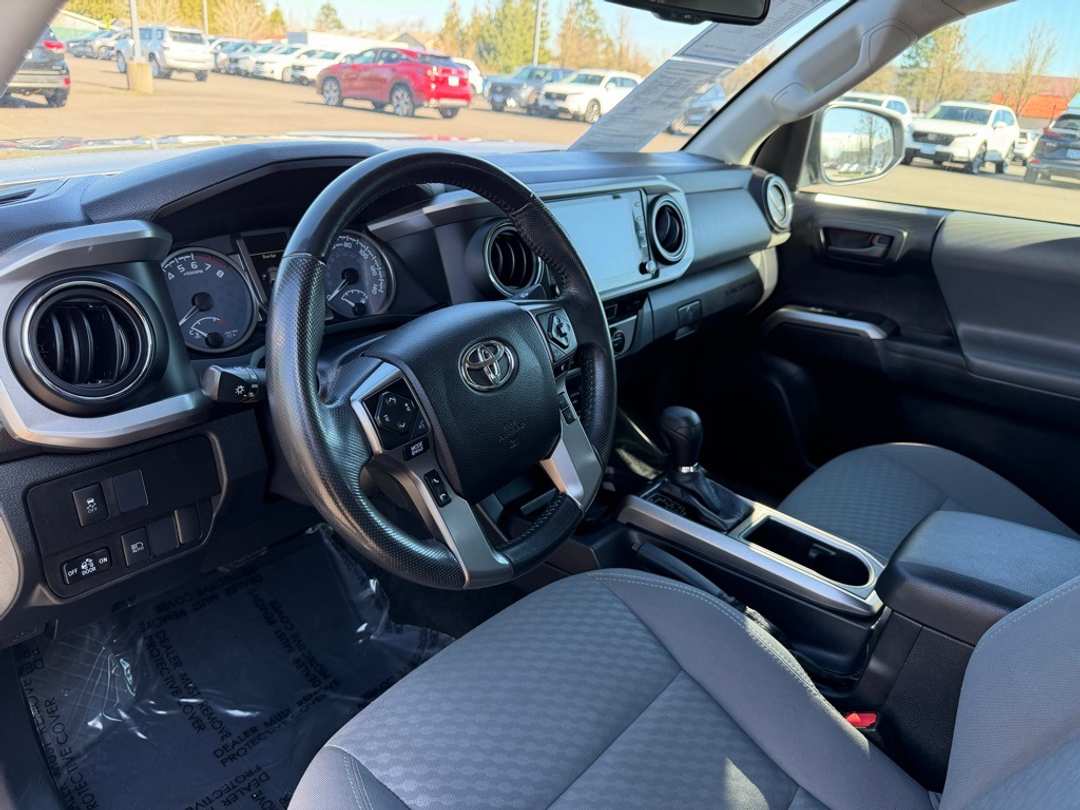 2021 Toyota Tacoma SR5 - Image 17