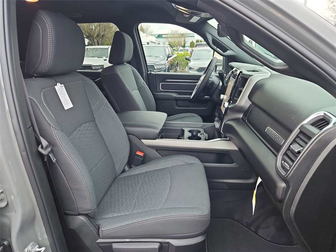 2026 Ram 3500 Big Horn - Image 28