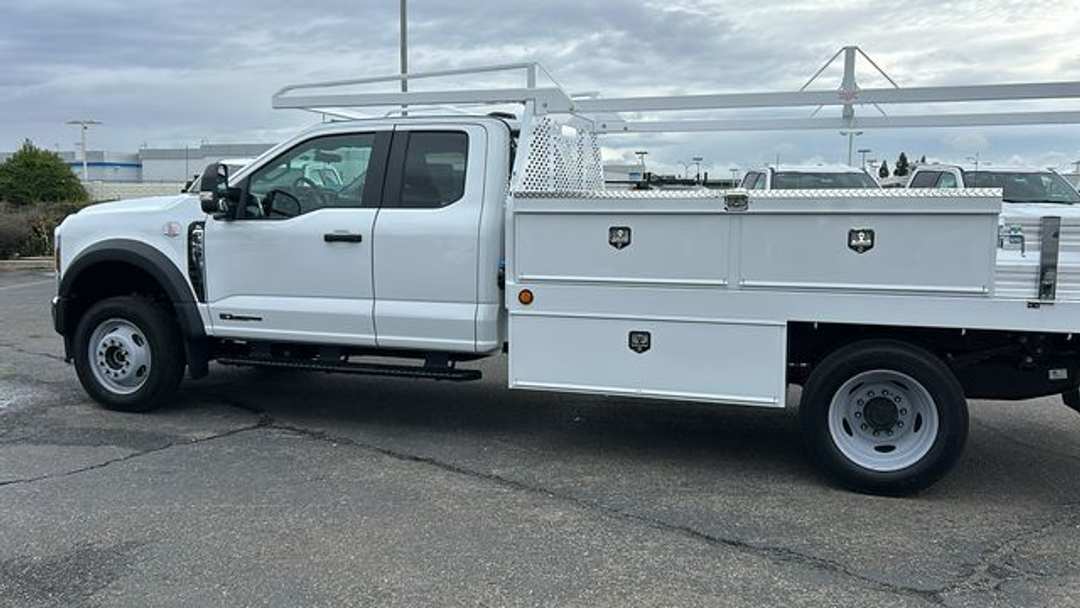 2026 Ford F-550Sd XL - Image 2