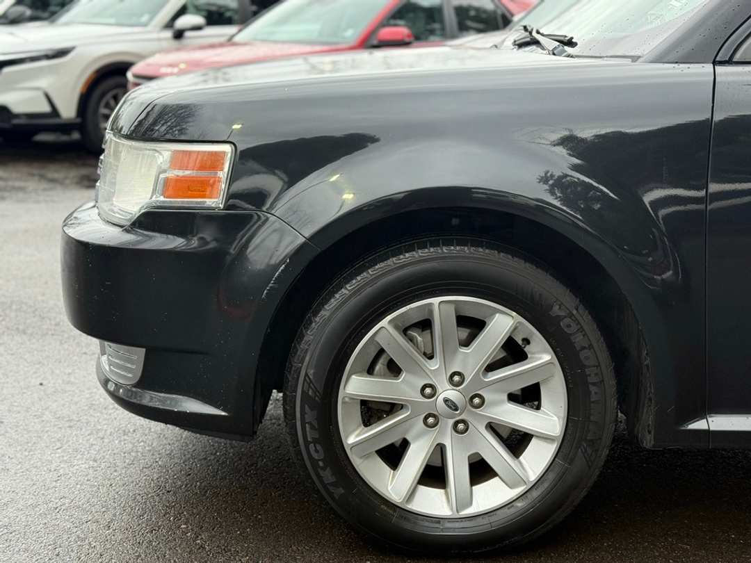 2011 Ford Flex SEL - Image 7