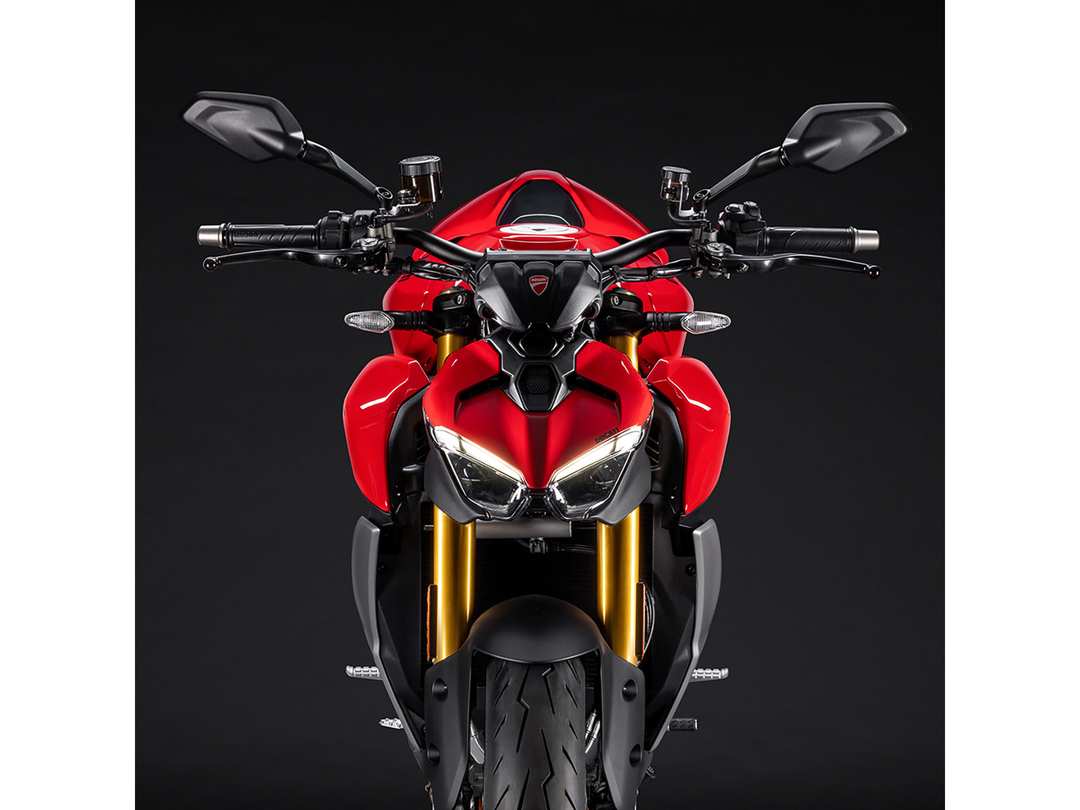 2025 Ducati Streetfighter V2 - Image 18