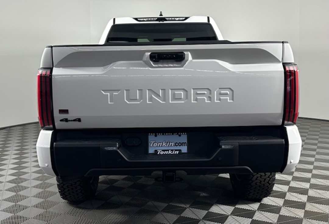 Toyota Tundra - Image 2