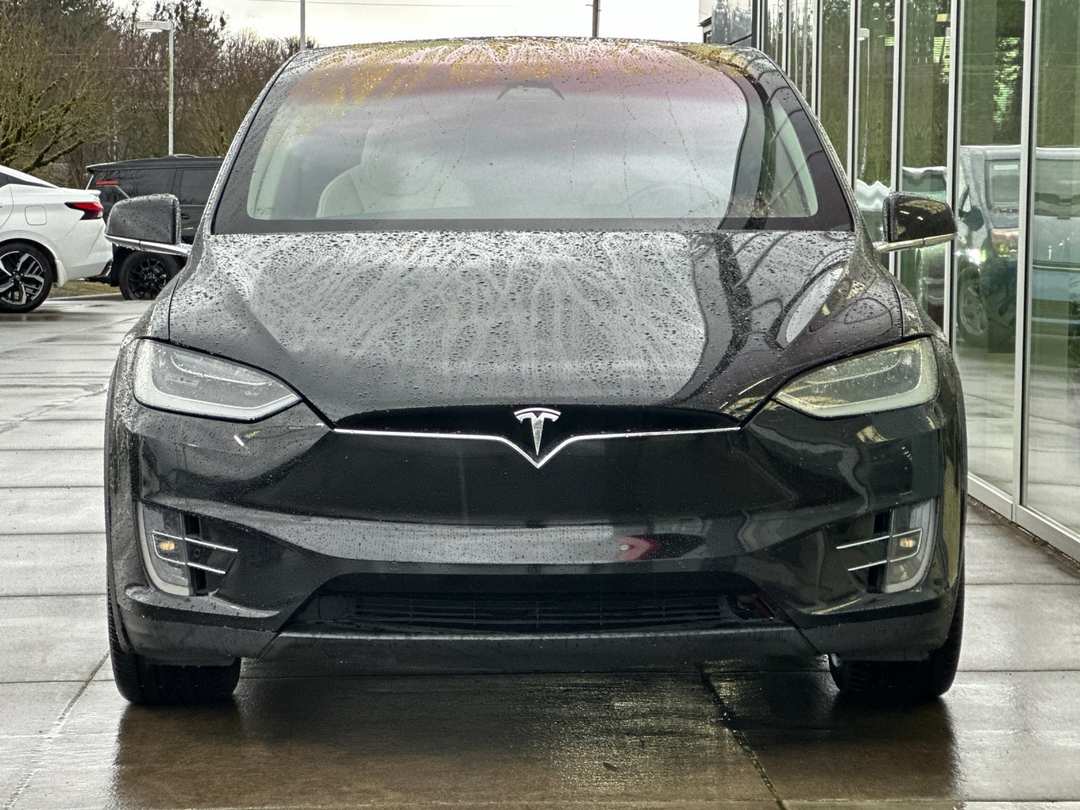 2018 Tesla Model X 100D - Image 8