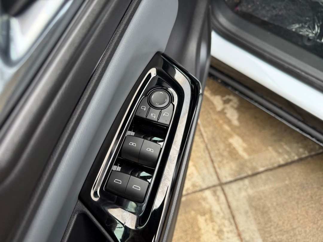 2026 Honda Prologue Elite - Image 13