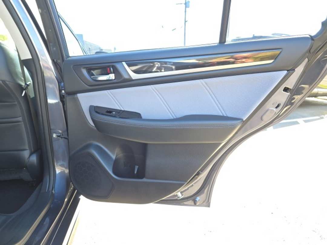 2017 Subaru Legacy 2.5i - Image 23