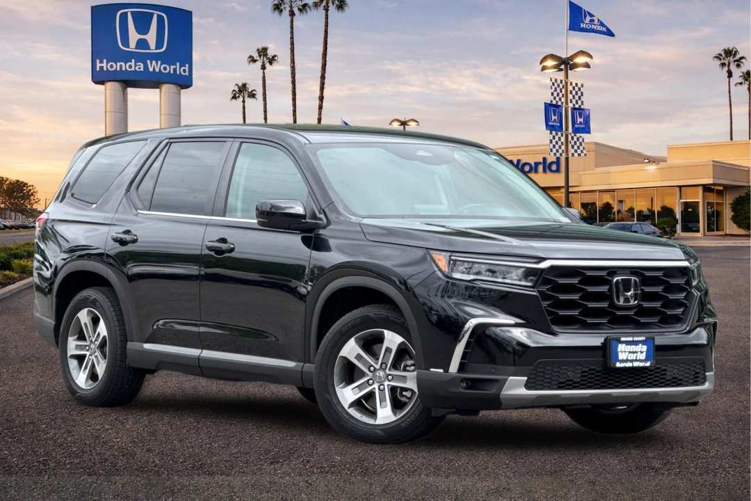 2024 Honda Pilot EXL - Image 2
