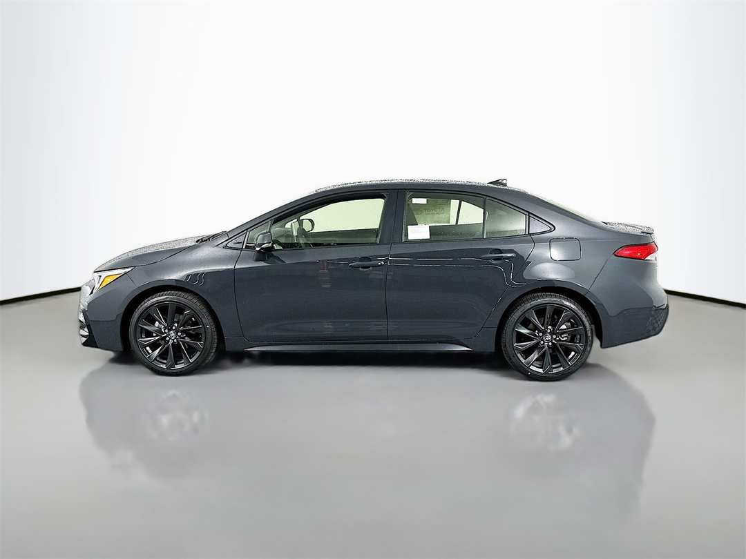 2026 Toyota Corolla SE - Image 4