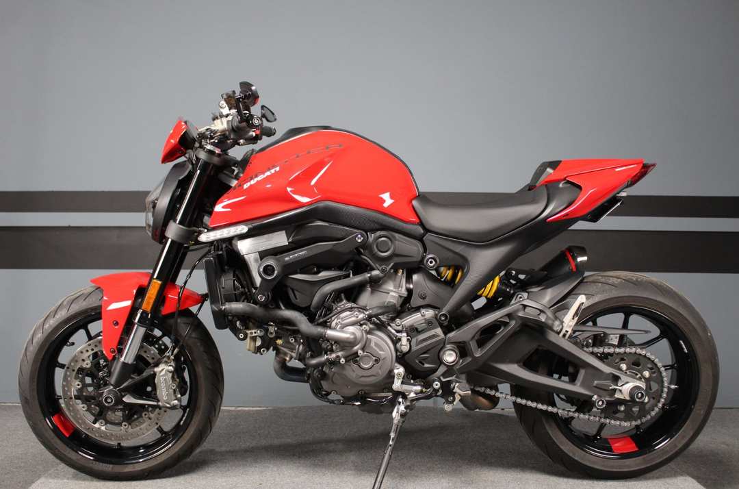 2021 Ducati Monster + - Image 4