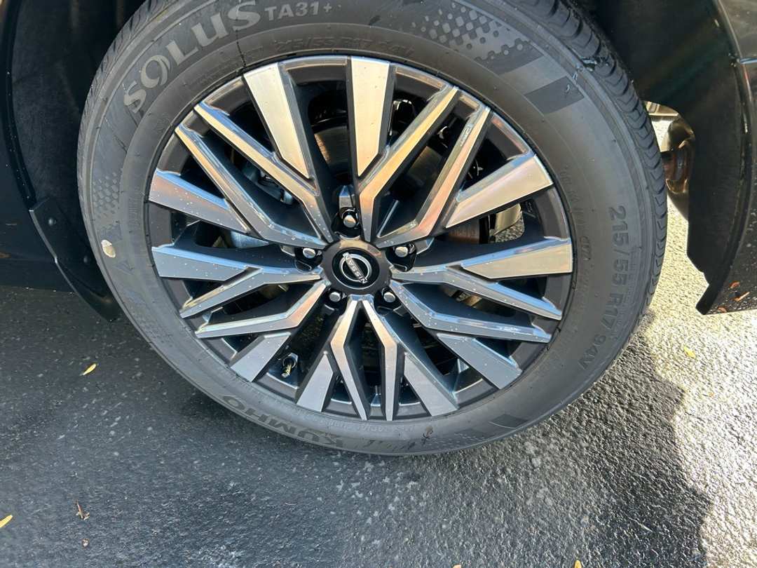 2025 Nissan Altima 2.5 SV - Image 8