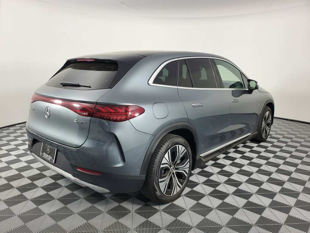 2024 Mercedes-Benz EQE 350 - Image 9