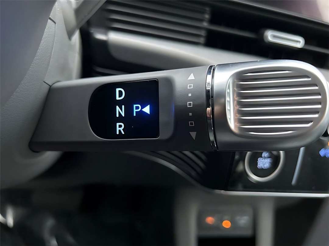 2026 Hyundai Ioniq 5 SEL - Image 15