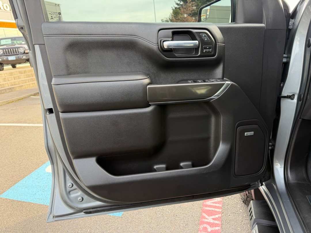 2021 GMC Sierra 1500 AT4 - Image 11